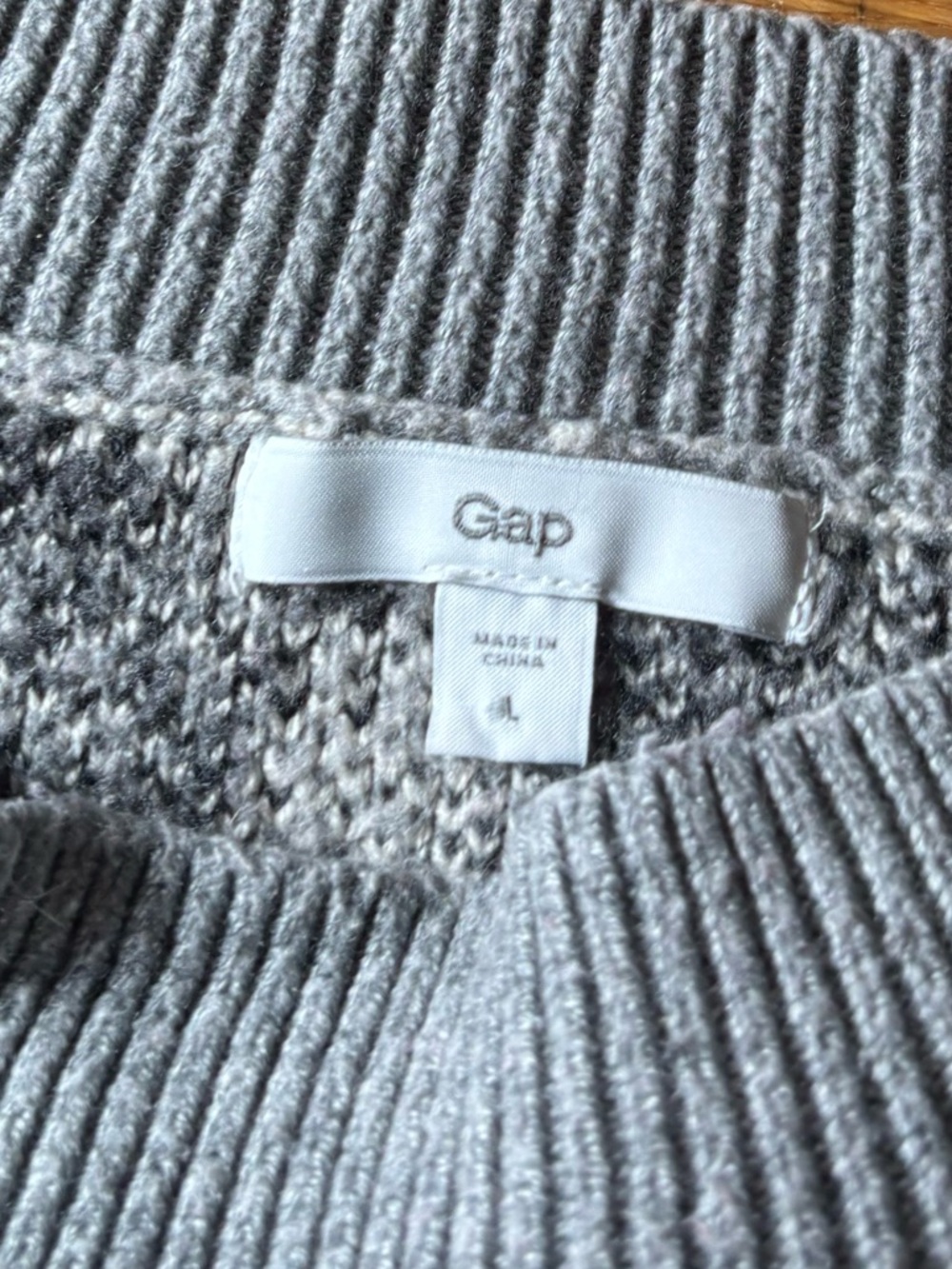 Gap Leopard Print Fuzzy Sweater Gray & Cream Cozy Knit Pullover - Picture 6 of 6